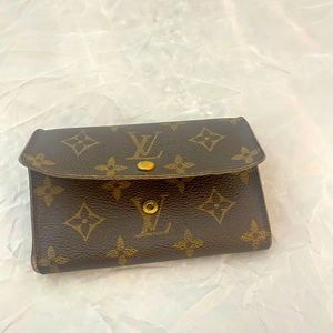 Authentic Louis Vuitton Wallet